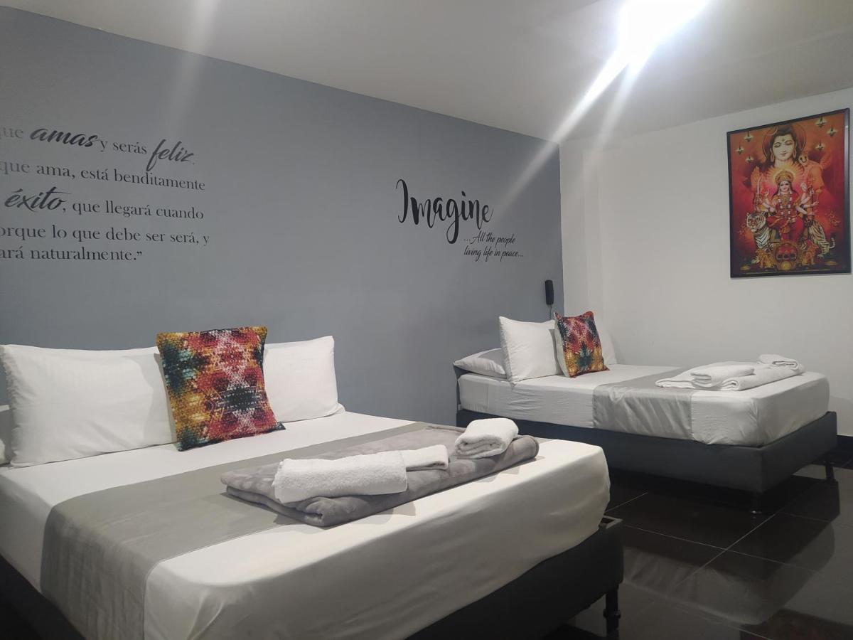 Hotel Aura Medellín Exteriör bild